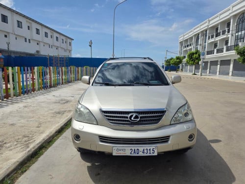 បងប្អូនចង់បានឡានថ្មី មករកបាន 400H 2006 ប៉ុង2