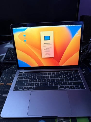 លក់MACKBOOK PRO 2019 CORE I5 RAM 8G SSD 256G 320$