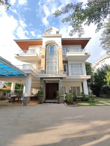 វីឡាឃ្វីនសម្រាប់លក់| Queen villa For Rent