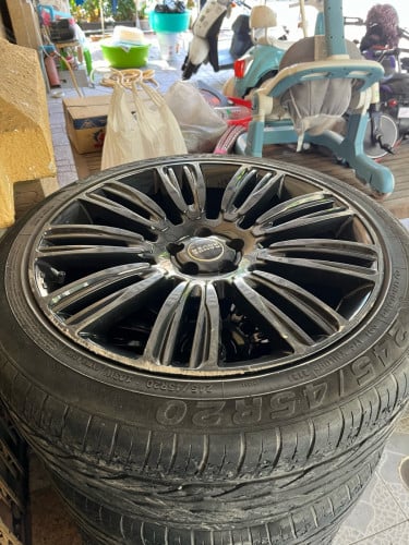 លក់យ៉ាន Range R20 9.5J សំបក 245/45/20R 95%