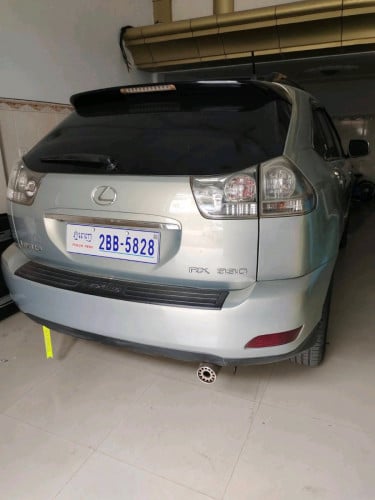 ឡានលក់rx 330 ពាក់កណ្ដាលហ្វូល 04 ប៉ុង2ផ្សែងបារី