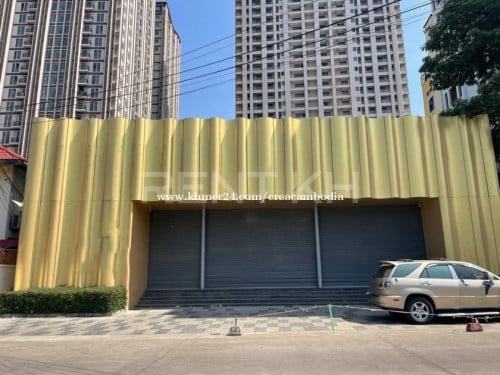 ផ្ទះអាជីវកម្មសម្រាប់ជួលនៅទួលគោក ជិតអង់ទែនទួលគោក / Shop House for Rent at Toul Kouk