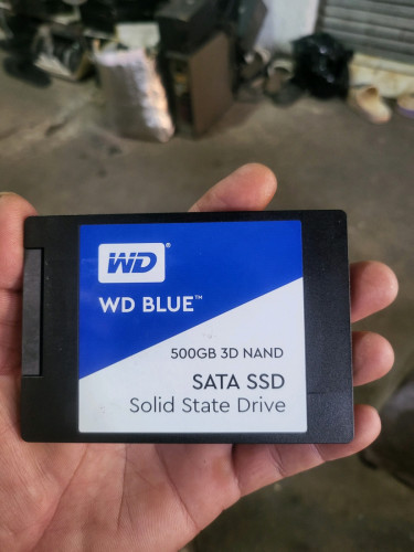 លក់SSD500Gនៅស្អាតទាំងហ្សីនទាំងអស់