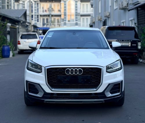 🚗 Audi Q2 Year 2019 ម៉ាសុីនសាំង V4 🚗