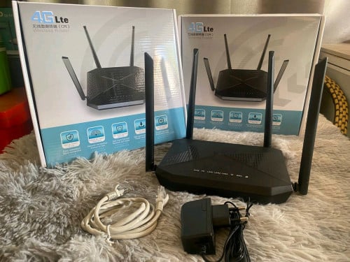4 Antennas 4G/LTE Wireless Router ប្រើស៊ីមបានគ្រប់ប្រព័ន្ធ Wifiខ្លាំងល្អ មានរុន្ធដោតភ្លើង2
