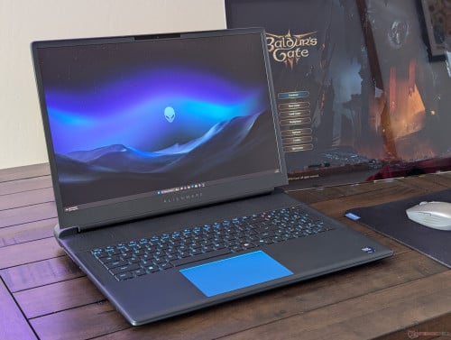 Alienware 18 Area 51 Ultra 9-275Hx Ram: 32GB SSD: 1T QHD 300Hz RTX 5080 16GB New