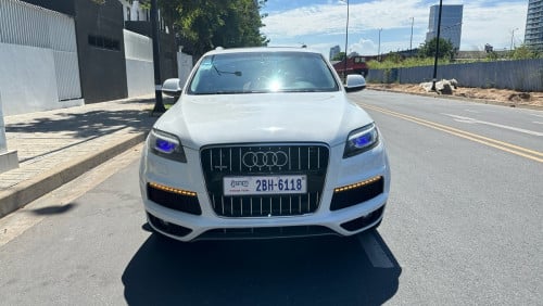 AudiQ7 011V6សាំង full លក់ 14300$ចចារ ចង់បង់រំលោះក៏បាន