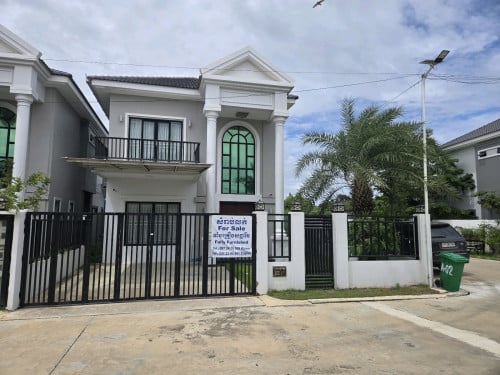 BETTER THAN SHOW HOME !