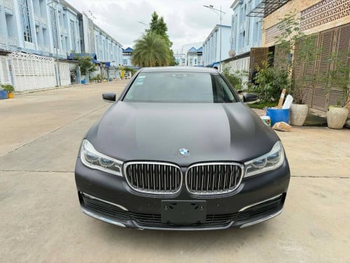 BMW 730LD 2016 VIP Seat ម៉ាស៊ុត