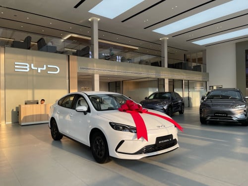 BYD SEAL 05 សាំង 2000គីឡូម៉ែត្រ