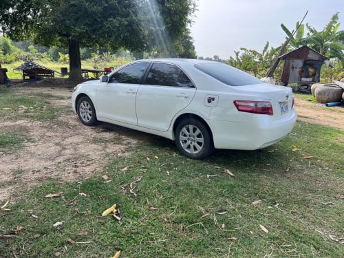 Camry 07 LE ពោង8កៅអីចុច តម្លៃក្រោមទីផ្សារចរចារបាន