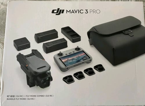 DJI Mavic 3 Pro Fly More Combo (DJI RC)Brand new / excellent condition.