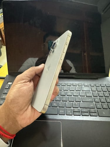 Iphone 15 Pro Max 256G 99% battery 100% LL/A 750$