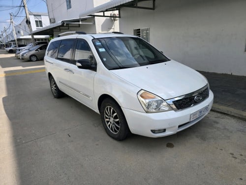 Kia carnival 010 full option លក់