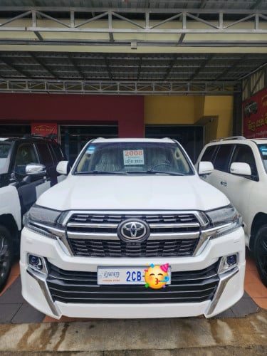 Land Cruiser up 2021