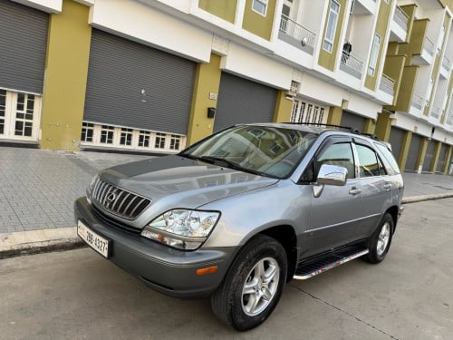 Lexus 03 ប៉ុង 1 ឡានស្អាត