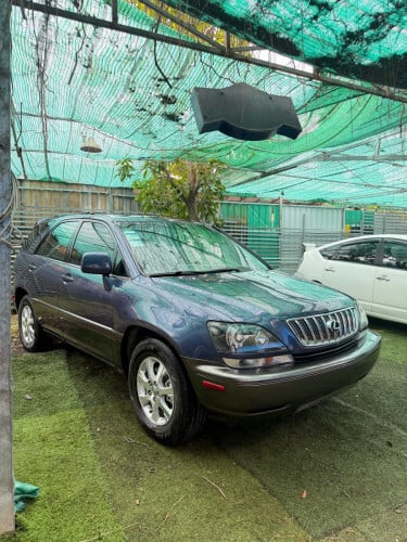 Lexus RX300 លក់បន្ទាន់