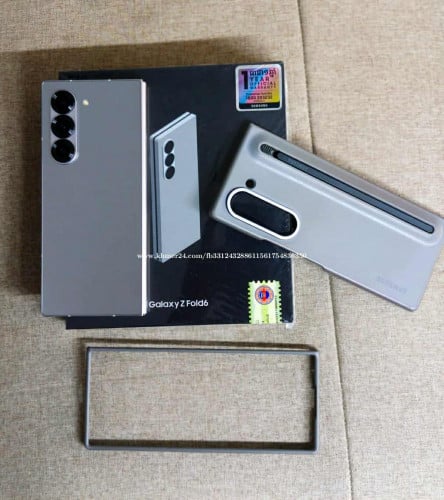 Samsung fold6  Storage 1TG  ក្រុមហ៊ុន ស្អាតដូចថ្មី  Price 950$