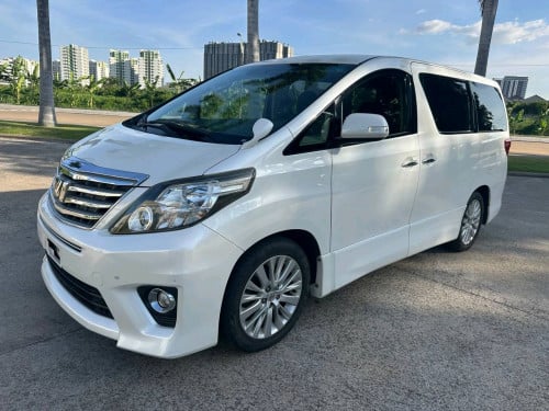 Toyota Alphard 2012  ចុះពីទូក្តៅៗ