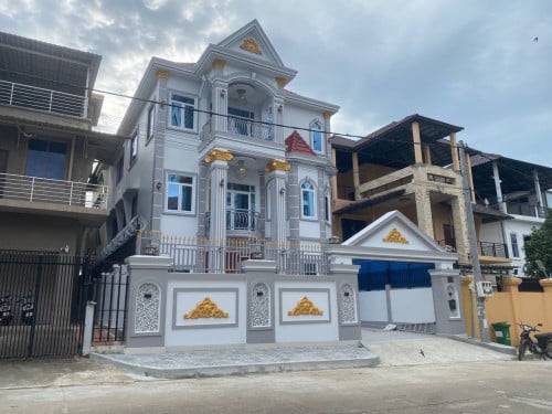 Villa for rent 7 bedroom Kps