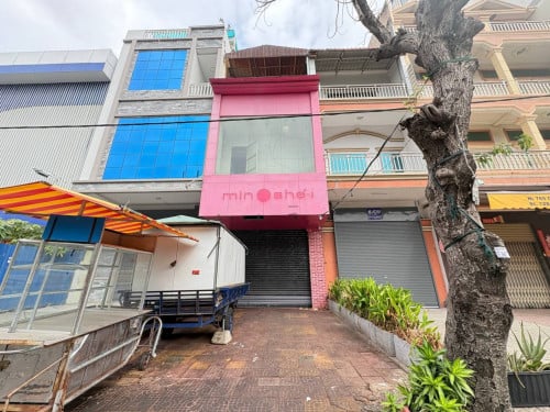 ផ្ទះសម្រាប់ជួលលើផ្លូវកម្ពុជាក្រោម