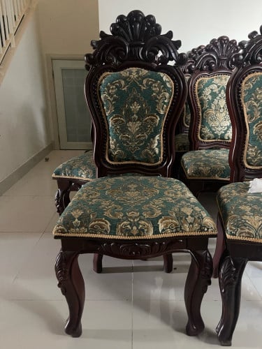 កៅអីប្រណិត សាច់សុក្រំ