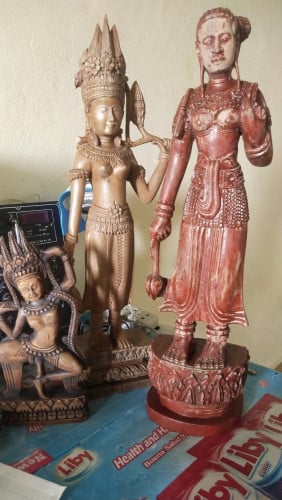 ទុកចោលអត់មានកន្លែងតាំង