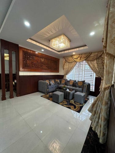 វីឡាឃ្វីនសម្រាប់ជួល នៅក្នុងបុរីប៉េងហួតបឹងស្នោរ