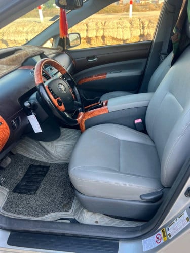 ឡានស្អាតឡានជិះផ្ទាល់លក់ប្រញាប់លុយ