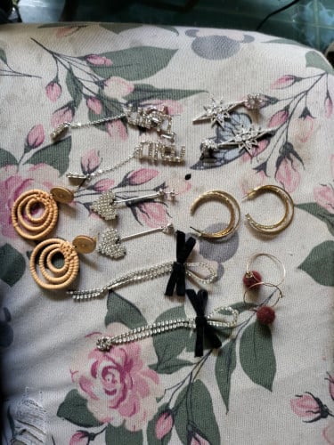 សុខសប្បាយហេងៗទាំងអស់ហ្នឹង