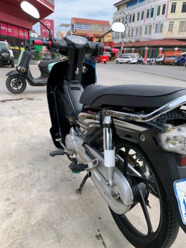 សង់ប៊ិចឯកសារគ្រប់សំណុំ