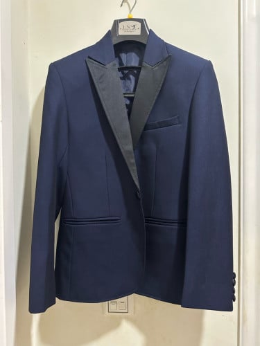 អាវធំថ្មី100% មិនដែរពាក់ ទឹកប៊ិចក្រម៉ៅ