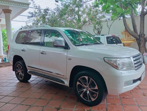 ឡានលក់ឆ្នាំ2011លក់តំលៃ35500$ចរចា