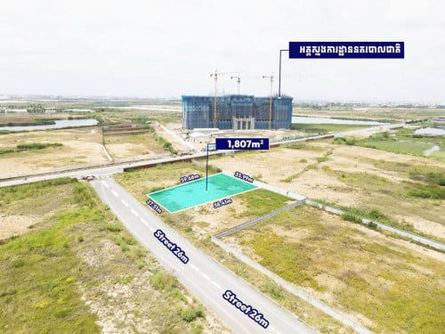 ដីលក់ក្បែរអគ្គស្នងការនគរបាលជាតិលើផ្លូវ26ម៉ែតពីរទីតាំង