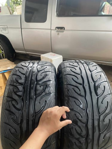 សំបកលក់នៅថ្មី98%