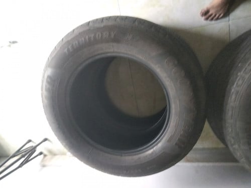 សំបកកង់ ford rangerwild trak 023 លក់ នៅស្អាត 4គ្រាប់ 120$ តម្លៃចចារ tel 0965277462