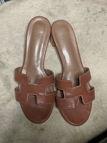 លក់ស្បែកជើងHermès