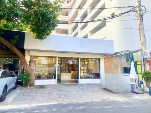 ហាងសម្រាប់ជួល | Shop for Lease in BKK1