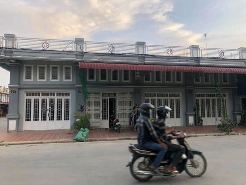 ផ្ទះលក់នៅបុរី VIP