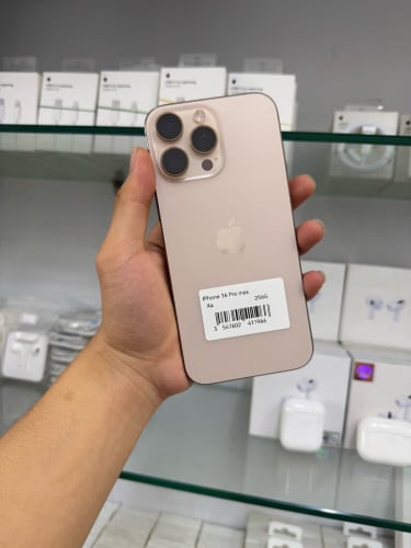 16 Pro max ថ្មនៅខ្ពស់ សំណុំហ្សុីន ស្ទេីតួរ