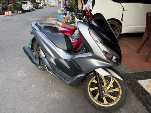 Honda PCX150cc 2020 Japen Thai platPP ម៉ាសុីនស្ទុះជិះស្រួល ជិះផ្ទាល់ មានស្គុតមួយជុំ
