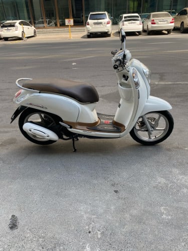 Honda scoopy 2015