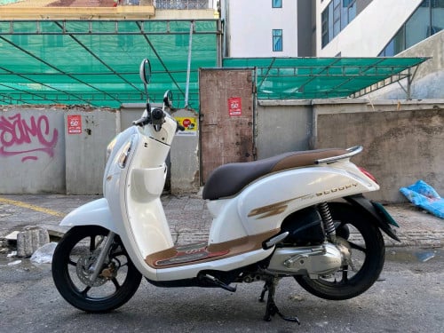 Honda scoopy