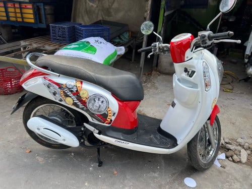 Honda Scoopyi 2015
