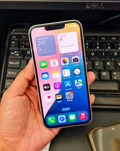 iPhone 13 128GB ( Bypass ប្រេីបានតែ WiFi  )