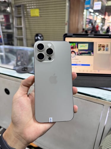 iPhone 16 pro max 256G ប្រើESIM សឹកថាច់មុខតិចៗ ថ្ម89%