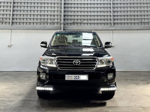 Land Cruiser GXR 2015 diesel ( Arab )