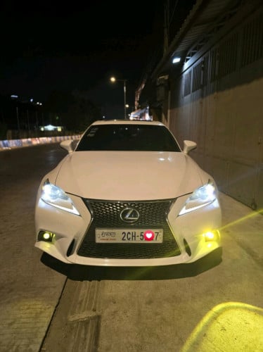 Lexus IS200t F-Sport 2016 Full Option
