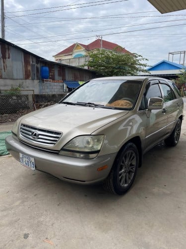 Lexus RX300 ឆ្នាំ99 ប៉ុង2 ហ្គាស់ហើយ
