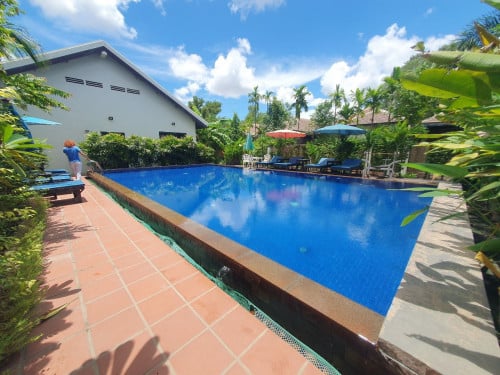 Lovely two bedrooms apartment with Pool stay in quiet _ Siem Reap